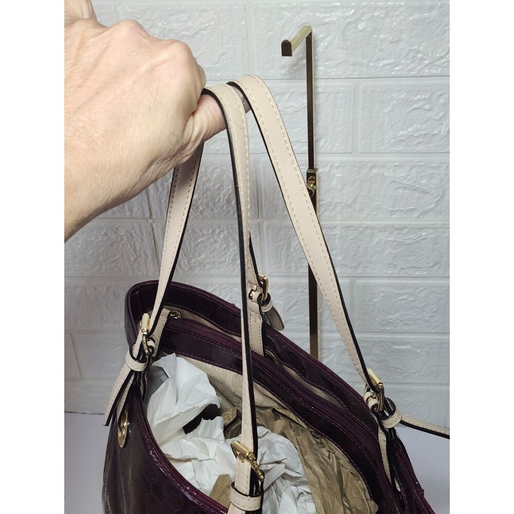 Michael Kors Jet Set East West Tote Plum Gold Hardware Signature Mobwife Shopper - Picture 12 of 15